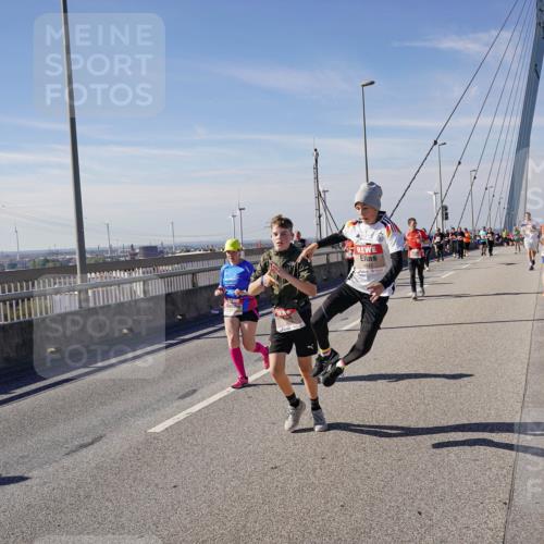 03.10.2025 - Köhlbrandbrückenlauf Michael Burmester http://msf.ph/oto/9112789 03.10.2025 12:54:42 Position 2  meine-sportfotos.de