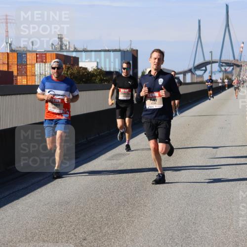 03.10.2025 - Köhlbrandbrückenlauf Strokosch-Dieckow http://msf.ph/oto/9112796 03.10.2025 12:42:05 Position 3 4023, 4598 meine-sportfotos.de