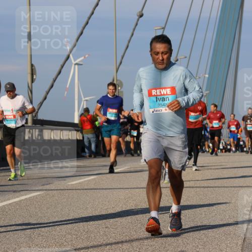 03.10.2025 - Köhlbrandbrückenlauf Strokosch-Dieckow http://msf.ph/oto/9112806 03.10.2025 09:46:26 Position 2 1435, 08, 3542 meine-sportfotos.de