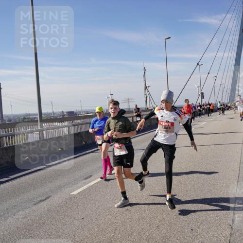 03.10.2025 - Köhlbrandbrückenlauf Michael Burmester http://msf.ph/oto/9112809 03.10.2025 12:54:43 Position 2  meine-sportfotos.de