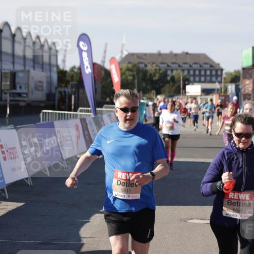03.10.2025 - Köhlbrandbrückenlauf Jannik Wohlers http://msf.ph/oto/9112811 03.10.2025 13:31:28 Ziel 5030, 5065, 5171, 5222, 5425, 5511, 5518, 5519, 5598, 6597, 6731 meine-sportfotos.de