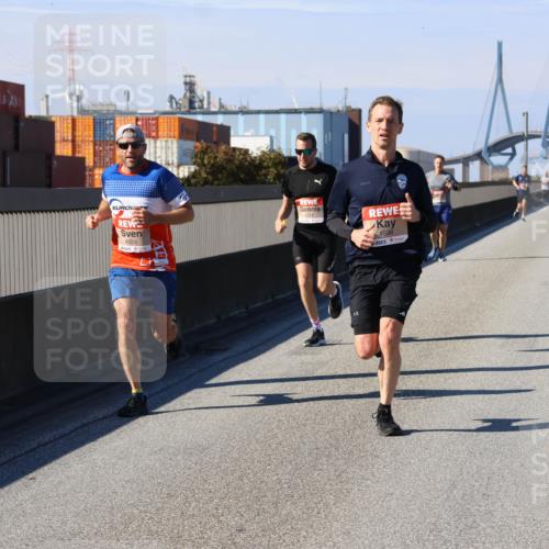 03.10.2025 - Köhlbrandbrückenlauf Strokosch-Dieckow http://msf.ph/oto/9112822 03.10.2025 12:42:05 Position 3 4023, 4598 meine-sportfotos.de
