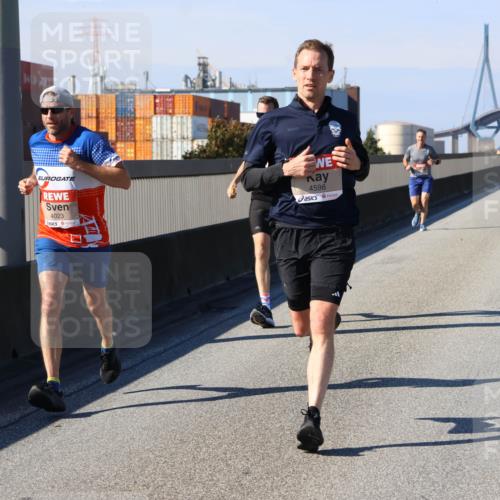 03.10.2025 - Köhlbrandbrückenlauf Strokosch-Dieckow http://msf.ph/oto/9112833 03.10.2025 12:42:06 Position 3 4023, 4598 meine-sportfotos.de