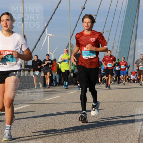 03.10.2025 - Köhlbrandbrückenlauf Strokosch-Dieckow http://msf.ph/oto/9112842 03.10.2025 09:46:30 Position 2 1401, 3738 meine-sportfotos.de
