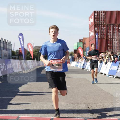 03.10.2025 - Köhlbrandbrückenlauf Jannik Wohlers http://msf.ph/oto/9112844 03.10.2025 13:01:05 Ziel 4039, 4069, 4140, 4177, 4407, 4425, 4512, 4820, 5779, 6614 meine-sportfotos.de