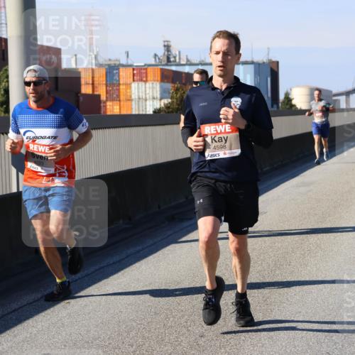 03.10.2025 - Köhlbrandbrückenlauf Strokosch-Dieckow http://msf.ph/oto/9112846 03.10.2025 12:42:06 Position 3 4023, 4598 meine-sportfotos.de