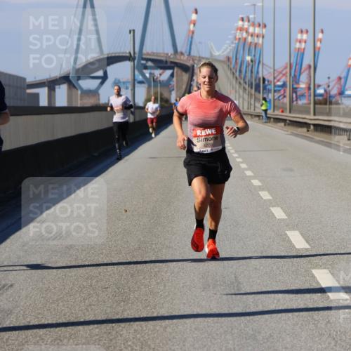 03.10.2025 - Köhlbrandbrückenlauf Strokosch-Dieckow http://msf.ph/oto/9112934 03.10.2025 12:42:20 Position 3 104, 4209 meine-sportfotos.de