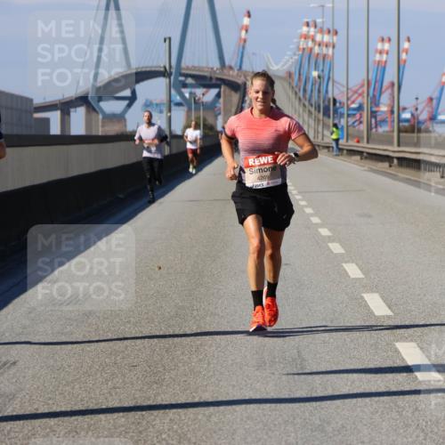 03.10.2025 - Köhlbrandbrückenlauf Strokosch-Dieckow http://msf.ph/oto/9112938 03.10.2025 12:42:20 Position 3 4104, 4209 meine-sportfotos.de