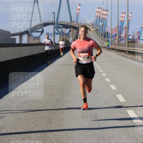 03.10.2025 - Köhlbrandbrückenlauf Strokosch-Dieckow http://msf.ph/oto/9112946 03.10.2025 12:42:20 Position 3 4104, 4209 meine-sportfotos.de