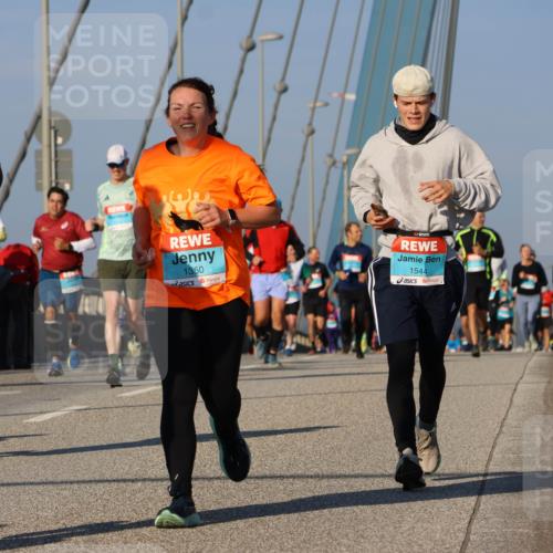 03.10.2025 - Köhlbrandbrückenlauf Strokosch-Dieckow http://msf.ph/oto/9112967 03.10.2025 09:46:47 Position 2 8123, 1350, 1544 meine-sportfotos.de