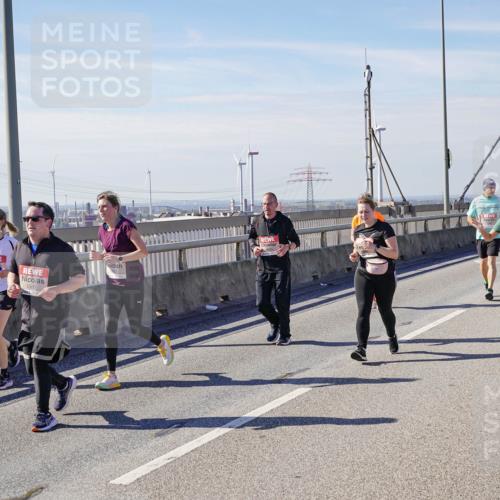 03.10.2025 - Köhlbrandbrückenlauf Michael Burmester http://msf.ph/oto/9112970 03.10.2025 12:54:55 Position 2 536 meine-sportfotos.de