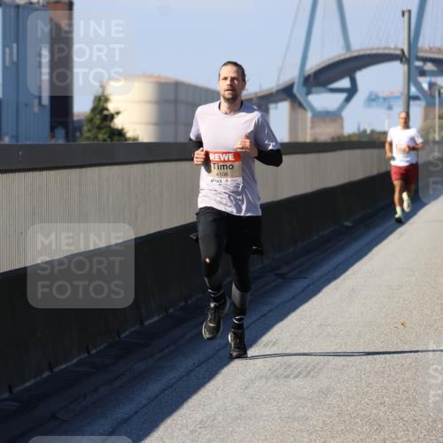 03.10.2025 - Köhlbrandbrückenlauf Strokosch-Dieckow http://msf.ph/oto/9112992 03.10.2025 12:42:30 Position 3 4106 meine-sportfotos.de