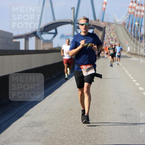 03.10.2025 - Köhlbrandbrückenlauf Strokosch-Dieckow http://msf.ph/oto/9112998 03.10.2025 12:42:32 Position 3 4106, 6683 meine-sportfotos.de
