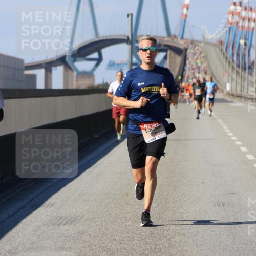 03.10.2025 - Köhlbrandbrückenlauf Strokosch-Dieckow http://msf.ph/oto/9113007 03.10.2025 12:42:32 Position 3 4106, 6683 meine-sportfotos.de