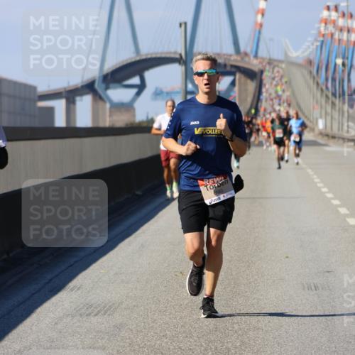 03.10.2025 - Köhlbrandbrückenlauf Strokosch-Dieckow http://msf.ph/oto/9113011 03.10.2025 12:42:32 Position 3 4106, 6683 meine-sportfotos.de