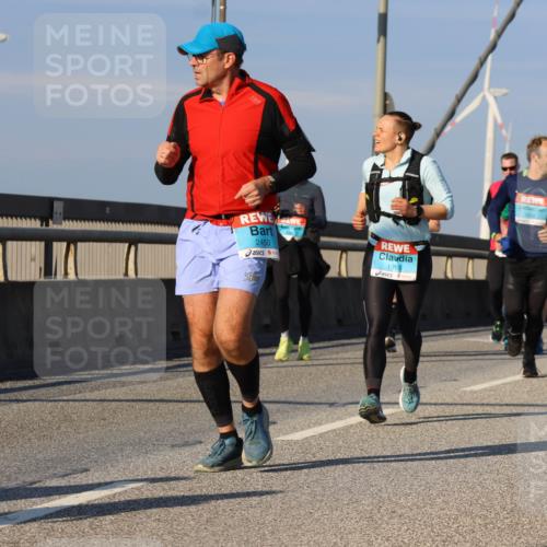 03.10.2025 - Köhlbrandbrückenlauf Strokosch-Dieckow http://msf.ph/oto/9113042 03.10.2025 09:46:58 Position 2 2450, 1919 meine-sportfotos.de