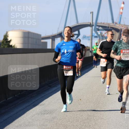03.10.2025 - Köhlbrandbrückenlauf Strokosch-Dieckow http://msf.ph/oto/9113081 03.10.2025 12:42:54 Position 3 6480, 4001, 410 meine-sportfotos.de