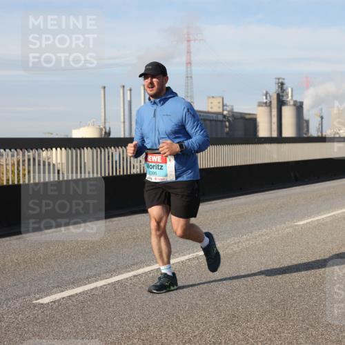 03.10.2025 - Köhlbrandbrückenlauf Lena Gebhardt http://msf.ph/oto/9113084 03.10.2025 10:16:50 Position 2 2395 meine-sportfotos.de