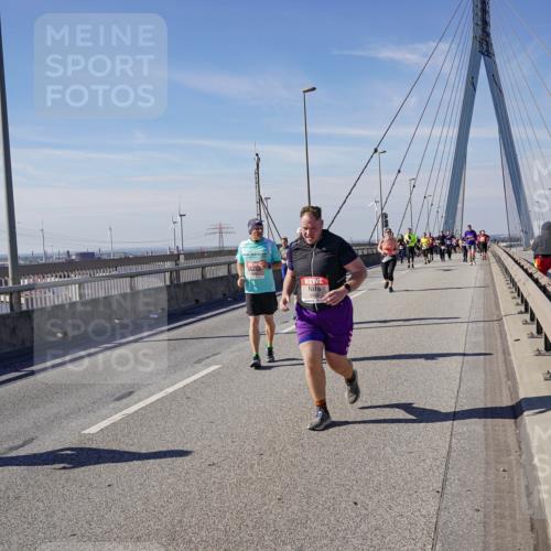 03.10.2025 - Köhlbrandbrückenlauf Michael Burmester http://msf.ph/oto/9113085 03.10.2025 12:54:59 Position 2  meine-sportfotos.de