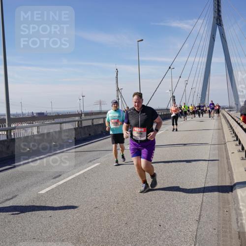 03.10.2025 - Köhlbrandbrückenlauf Michael Burmester http://msf.ph/oto/9113095 03.10.2025 12:54:59 Position 2  meine-sportfotos.de