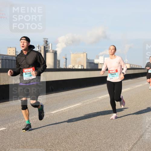 03.10.2025 - Köhlbrandbrückenlauf Lena Gebhardt http://msf.ph/oto/9113100 03.10.2025 09:42:39 Position 2 1703, 1251 meine-sportfotos.de