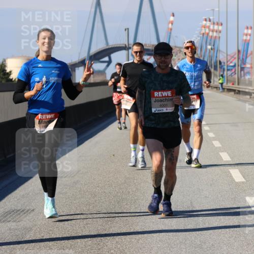 03.10.2025 - Köhlbrandbrückenlauf Strokosch-Dieckow http://msf.ph/oto/9113114 03.10.2025 12:42:56 Position 3 1980, 4001, 648 meine-sportfotos.de