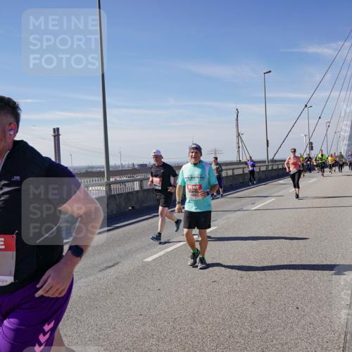 03.10.2025 - Köhlbrandbrückenlauf Michael Burmester http://msf.ph/oto/9113140 03.10.2025 12:55:01 Position 2 5493 meine-sportfotos.de