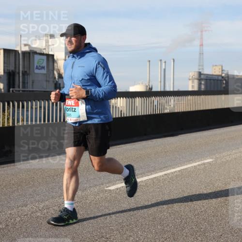 03.10.2025 - Köhlbrandbrückenlauf Lena Gebhardt http://msf.ph/oto/9113149 03.10.2025 10:16:50 Position 2 395 meine-sportfotos.de