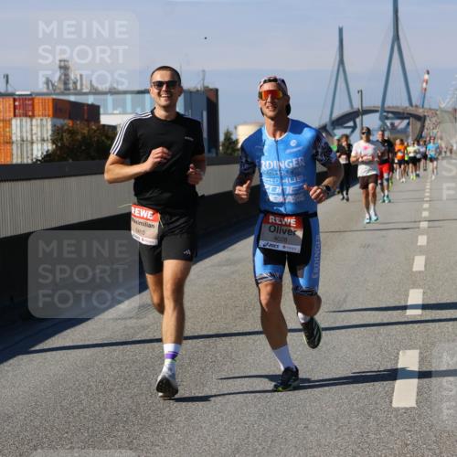 03.10.2025 - Köhlbrandbrückenlauf Strokosch-Dieckow http://msf.ph/oto/9113152 03.10.2025 12:43:00 Position 3 6410, 4028 meine-sportfotos.de