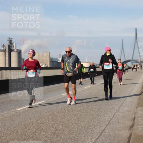 03.10.2025 - Köhlbrandbrückenlauf Lena Gebhardt http://msf.ph/oto/9113187 03.10.2025 10:16:52 Position 2  meine-sportfotos.de