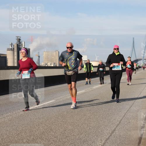 03.10.2025 - Köhlbrandbrückenlauf Lena Gebhardt http://msf.ph/oto/9113214 03.10.2025 10:16:52 Position 2  meine-sportfotos.de