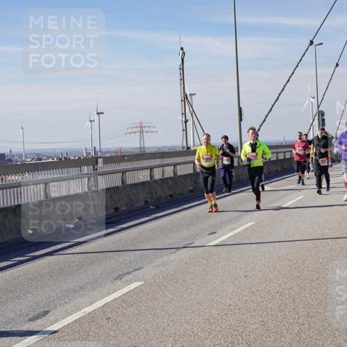 03.10.2025 - Köhlbrandbrückenlauf Michael Burmester http://msf.ph/oto/9113281 03.10.2025 12:55:06 Position 2  meine-sportfotos.de