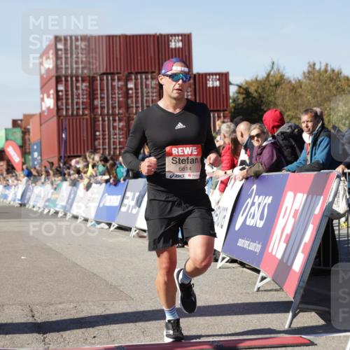 03.10.2025 - Köhlbrandbrückenlauf Jannik Wohlers http://msf.ph/oto/9113295 03.10.2025 13:01:11 Ziel 4039, 4140, 4425, 4737, 5779, 6614 meine-sportfotos.de