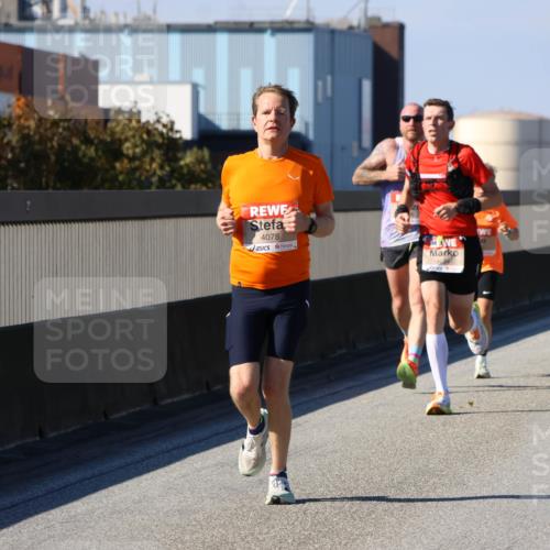 03.10.2025 - Köhlbrandbrückenlauf Strokosch-Dieckow http://msf.ph/oto/9113321 03.10.2025 12:43:16 Position 3 4078 meine-sportfotos.de