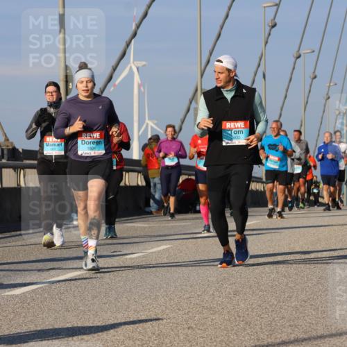 03.10.2025 - Köhlbrandbrückenlauf Strokosch-Dieckow http://msf.ph/oto/9113404 03.10.2025 09:47:38 Position 2 1871, 1801, 3435 meine-sportfotos.de