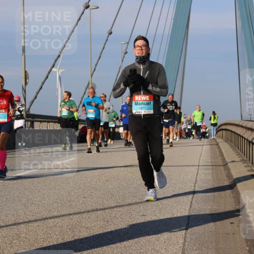 03.10.2025 - Köhlbrandbrückenlauf Strokosch-Dieckow http://msf.ph/oto/9113430 03.10.2025 09:47:43 Position 2 3793, 1871 meine-sportfotos.de