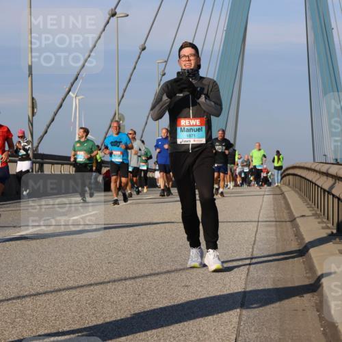 03.10.2025 - Köhlbrandbrückenlauf Strokosch-Dieckow http://msf.ph/oto/9113440 03.10.2025 09:47:43 Position 2 3793, 1871 meine-sportfotos.de