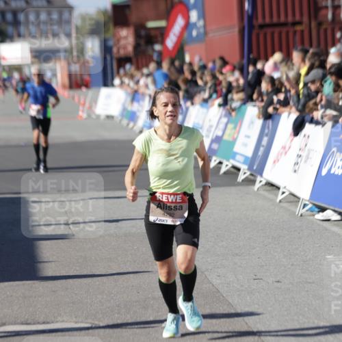 03.10.2025 - Köhlbrandbrückenlauf Jannik Wohlers http://msf.ph/oto/9113452 03.10.2025 13:01:28 Ziel 4073, 4199, 4219, 4220, 4284, 4292, 4304, 5424, 5915, 6187, 6307, 6775, 6801 meine-sportfotos.de