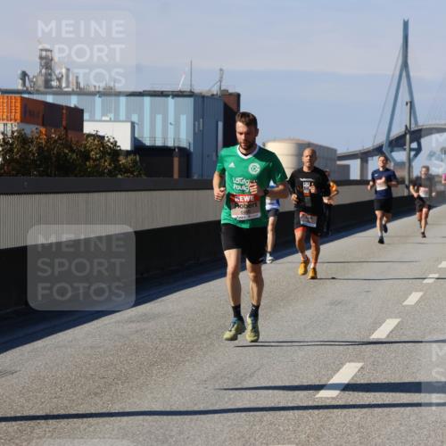 03.10.2025 - Köhlbrandbrückenlauf Strokosch-Dieckow http://msf.ph/oto/9113463 03.10.2025 12:43:33 Position 3  meine-sportfotos.de