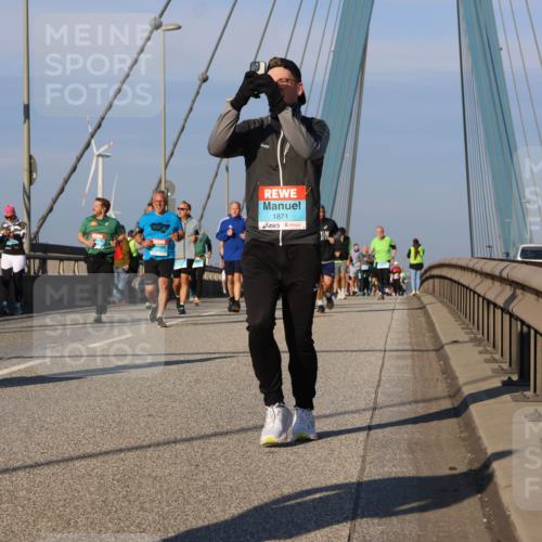 03.10.2025 - Köhlbrandbrückenlauf Strokosch-Dieckow http://msf.ph/oto/9113464 03.10.2025 09:47:43 Position 2 1871 meine-sportfotos.de