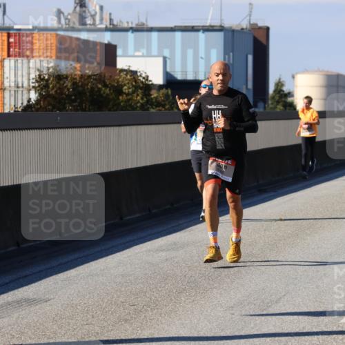 03.10.2025 - Köhlbrandbrückenlauf Strokosch-Dieckow http://msf.ph/oto/9113516 03.10.2025 12:43:36 Position 3  meine-sportfotos.de