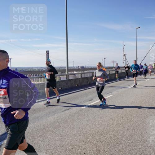03.10.2025 - Köhlbrandbrückenlauf Michael Burmester http://msf.ph/oto/9113544 03.10.2025 12:55:18 Position 2 420 meine-sportfotos.de