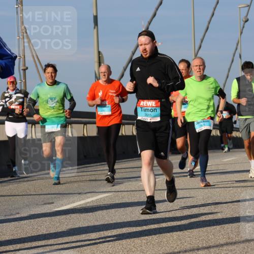 03.10.2025 - Köhlbrandbrückenlauf Strokosch-Dieckow http://msf.ph/oto/9113558 03.10.2025 09:47:53 Position 2 1362, 2747, 3515, 1802 meine-sportfotos.de