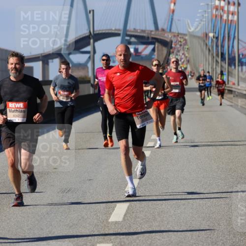03.10.2025 - Köhlbrandbrückenlauf Strokosch-Dieckow http://msf.ph/oto/9113565 03.10.2025 12:43:42 Position 3 4042, 4115 meine-sportfotos.de
