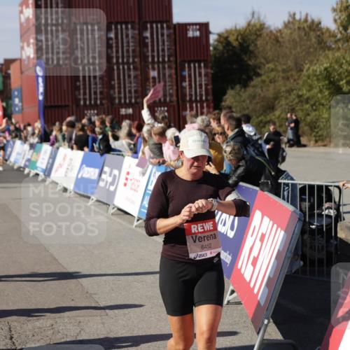 03.10.2025 - Köhlbrandbrückenlauf Jannik Wohlers http://msf.ph/oto/9113571 03.10.2025 13:31:51 Ziel 4415, 4416, 4842, 4902, 4935, 5057, 5267, 5463, 5817, 6103, 6297, 6452, 6736 meine-sportfotos.de