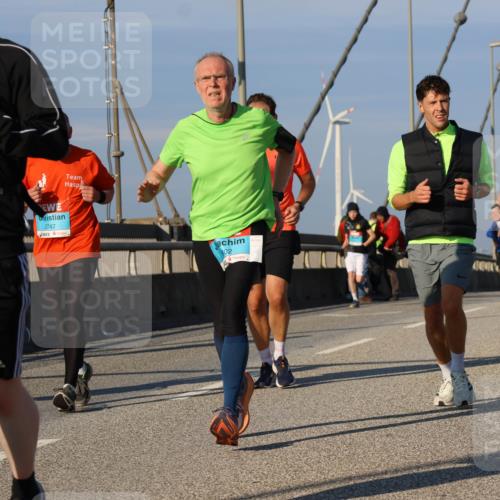 03.10.2025 - Köhlbrandbrückenlauf Strokosch-Dieckow http://msf.ph/oto/9113590 03.10.2025 09:47:56 Position 2 362, 3515, 2747, 02 meine-sportfotos.de