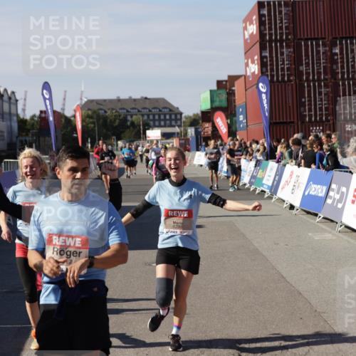 03.10.2025 - Köhlbrandbrückenlauf Jannik Wohlers http://msf.ph/oto/9113592 03.10.2025 13:31:52 Ziel 4415, 4416, 4842, 4902, 4935, 5267, 5463, 5817, 6103, 6297, 6452, 6736 meine-sportfotos.de