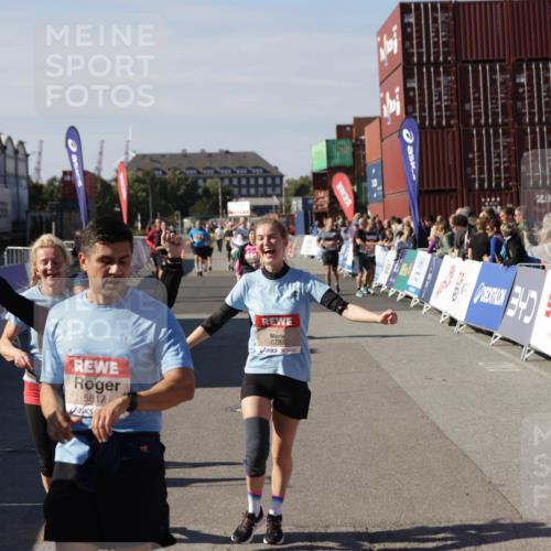 03.10.2025 - Köhlbrandbrückenlauf Jannik Wohlers http://msf.ph/oto/9113598 03.10.2025 13:31:52 Ziel 4415, 4416, 4842, 4902, 4935, 5267, 5463, 5817, 6103, 6297, 6452, 6736 meine-sportfotos.de