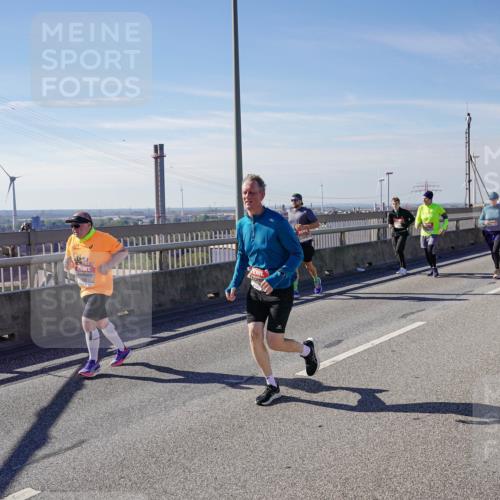 03.10.2025 - Köhlbrandbrückenlauf Michael Burmester http://msf.ph/oto/9113605 03.10.2025 12:55:21 Position 2  meine-sportfotos.de