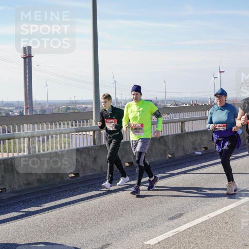 03.10.2025 - Köhlbrandbrückenlauf Michael Burmester http://msf.ph/oto/9113619 03.10.2025 12:55:23 Position 2 4576 meine-sportfotos.de